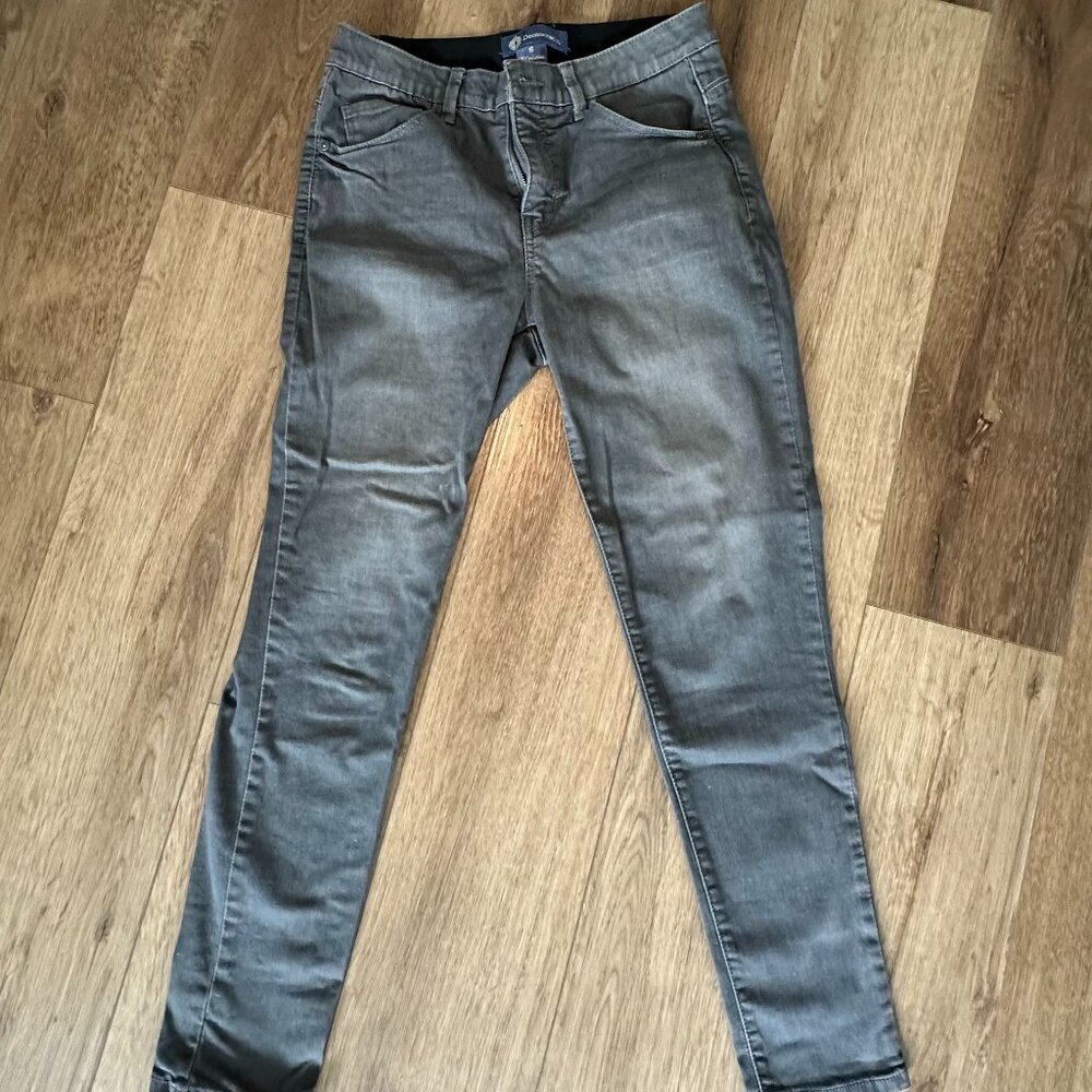 Democracy Women's Ab Solution High Rise Skinny Jean - Grey